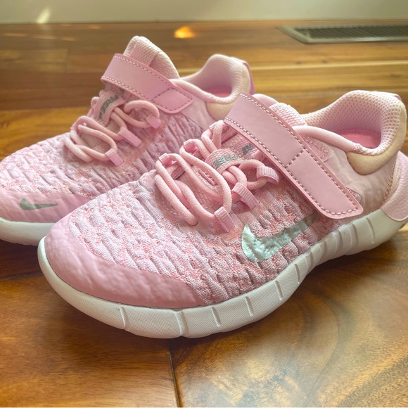 nike kids size 1